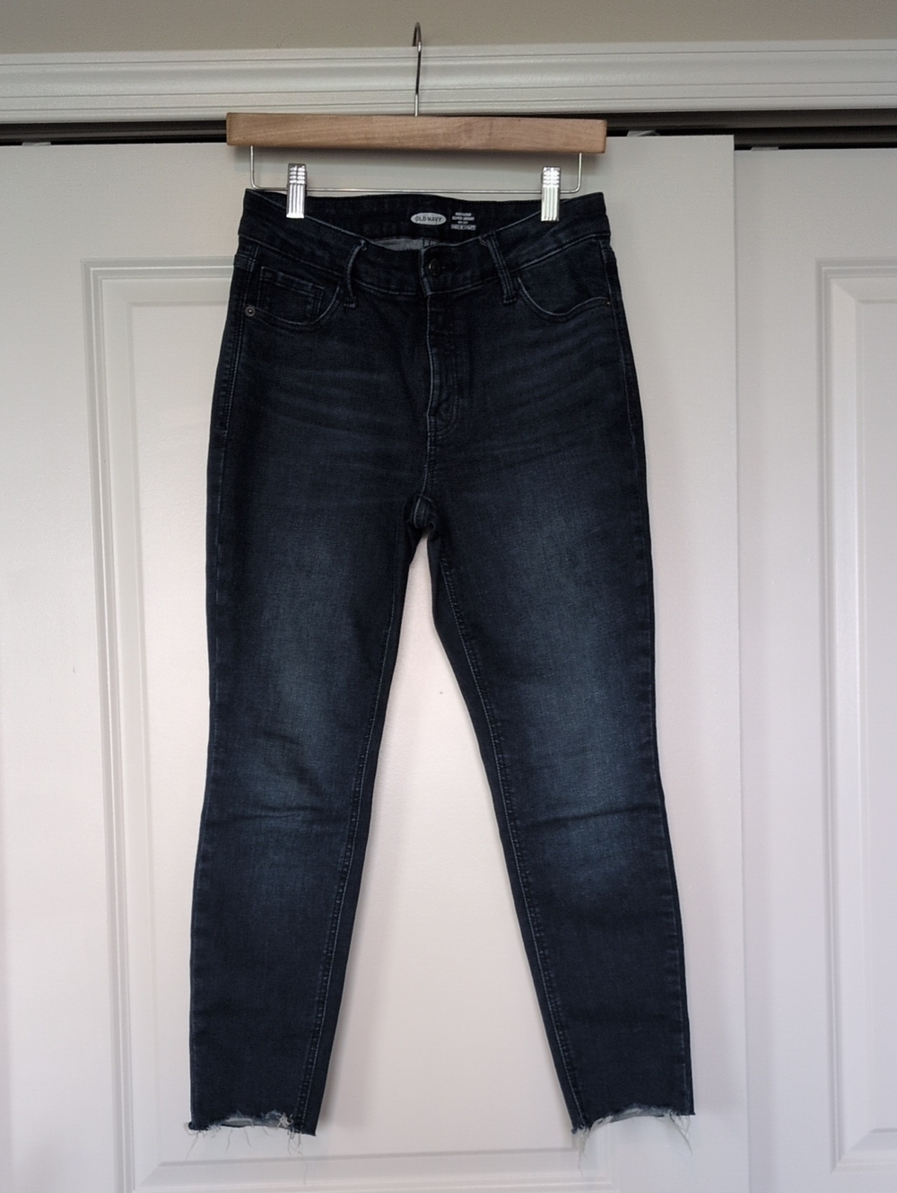 Old Navy Dark Wash Black Skinny Jeans